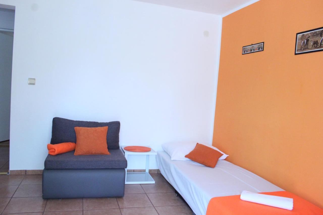 Apartmani Dienes Нови Винодолски Екстериор снимка